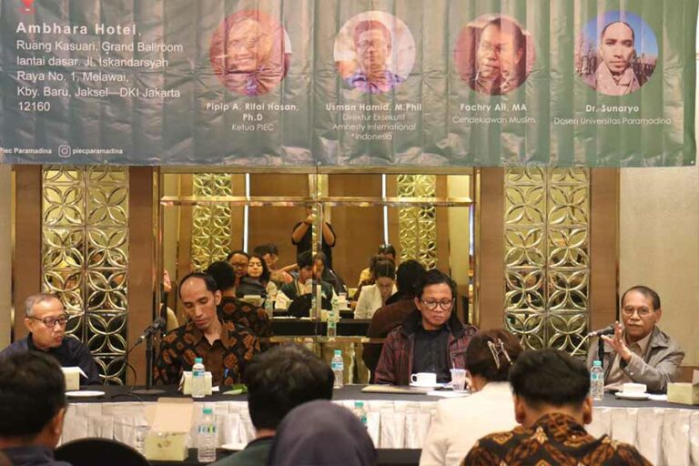 Peran Masyarakat Sipil dalam Demokrasi adalah Membatasi dan Mengontrol Kekuasaan