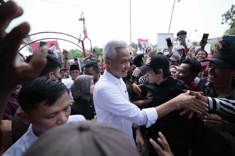 Arsip Foto Pilar ID