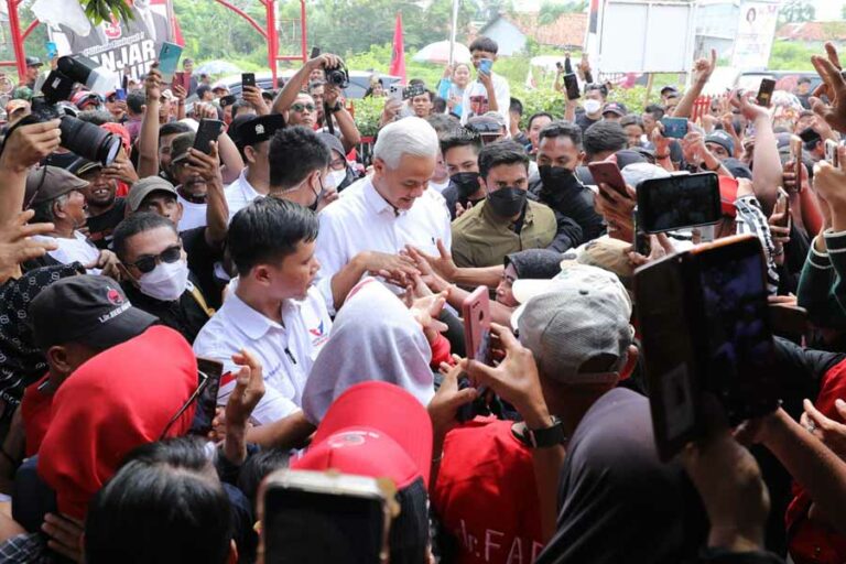 Arsip Foto Pilar ID