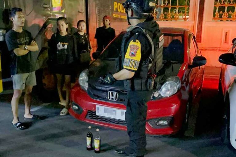 Tim Sparta Amankan 8 Mobil Knalpot Brong dan 5 Warga yang Bawa Miras di Surakarta
