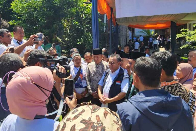 Sudirman Said Pimpin Konsolidasi Relawan AMIN Aktifkan Posko TPS Gerakan Rakyat di Banjarnegara