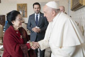 Megawati dan Paus Fransiskus Bahas Perdamaian Dunia dan Perubahan Iklim di Vatikan