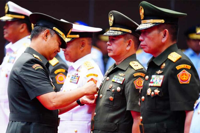 Serah Terima Lima Jabatan Strategis di Mabes TNI