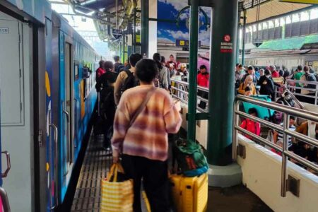 KAI Siap Layani 183 Ribu Penumpang pada Puncak Libur Natal 2023