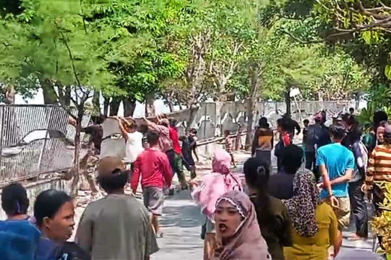 Pemkot Surabaya Laporkan Aksi Perusakan Pagar di Pantai Batu-batu Kenjeran