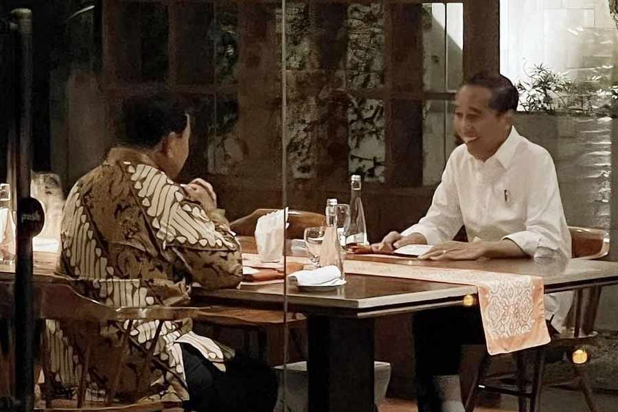 Foto Prabowo makan malam bersama Presiden Jokowi