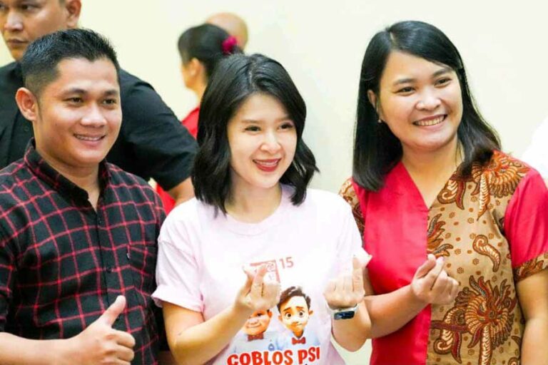 Sebut Makan Malam Jokowi-Prabowo Sebagai Bestie, Grace Natalie: Masa jadi Nggak Netral?
