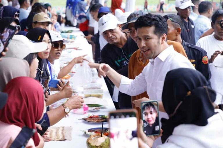 Emil Dardak Siapkan Link and Match Nelayan Muncar dengan Perusahaan Pengolahan Ikan