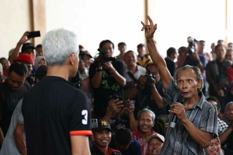 Warga Banjarnegara Antusias Dukung Gagasan Ganjar Pranowo Jamin Keselamatan Kerja Para Penderes