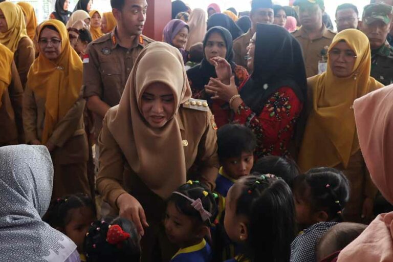 Nama Programnya Bikin Baper, Ini Penjelasan Bupati Mojokerto tentang SEHATI dan SEJOLI