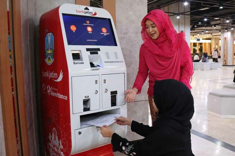 SPBE Pemkot Surabaya Tahun 2023 Meraih Predikat Memuaskan dari KemenPAN-RB