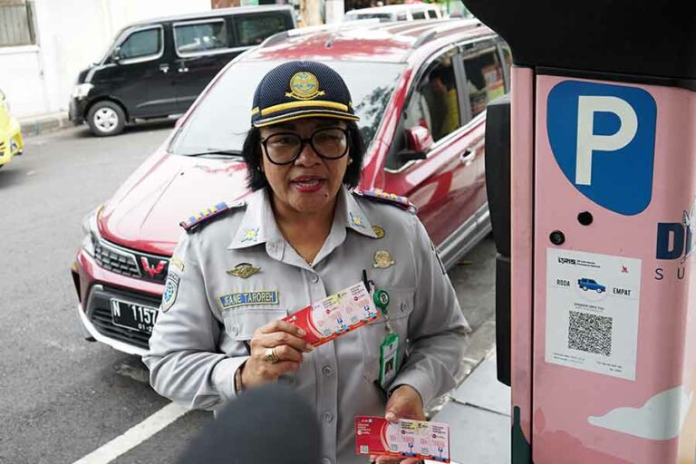 Pemkot Surabaya Luncurkan Voucher Parkir Sebagai Alternatif Pembayaran Non-Tunai