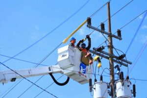PLN Imbau Peserta Pemilu Hindari Memasang Alat Peraga Kampanye di Instalasi Kelistrikan