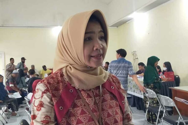 BLT Permakanan Pemkot Surabaya 2024 Sasar 8.310 Warga Berdasarkan APBD Kepala Dinas Sosial (Dinsos) Kota Surabaya, Anna Fajriatin
