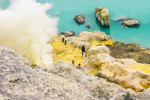 Potensi Gas Vulkanik Berbahaya, PVMBG Imbau Masyarakat tak Menginap di Kawah Gunung Ijen Kawah Ujen, sebelum ada imbauan PVMBG (foto: Maxime Levrel, pexels)