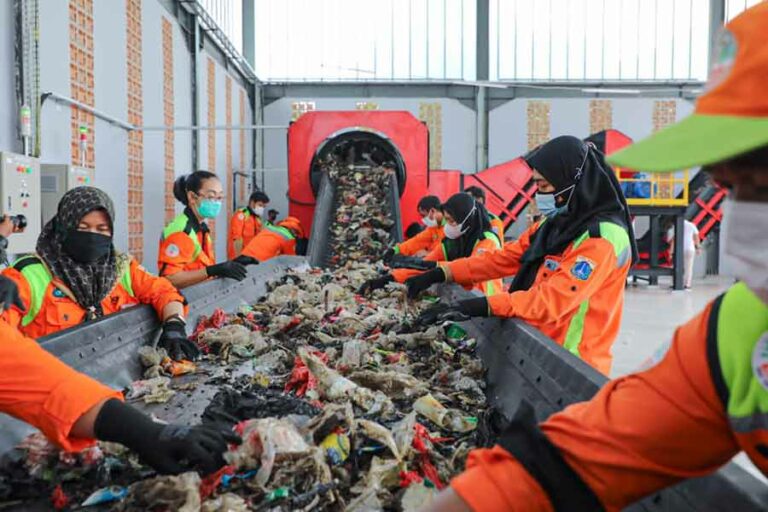 Undang Pujian, TPS 3R Ternyata Mampu Mengolah 50 Ton Sampah Per Hari di Jakarta