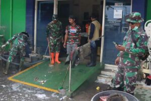 Hari ke-13 Setelah Banjir Demak, Tim Gabungan Lakukan Giat Pembersihan