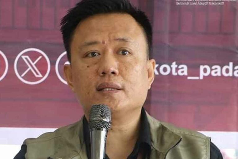 KPU Padang Ingatkan Konsekuensi Hukum Bagi Pemilih yang Nekat Coblos Lebih dari Sekali Kordiv Hukum dan Pengawasan KPU Padang Amid Muttaqim