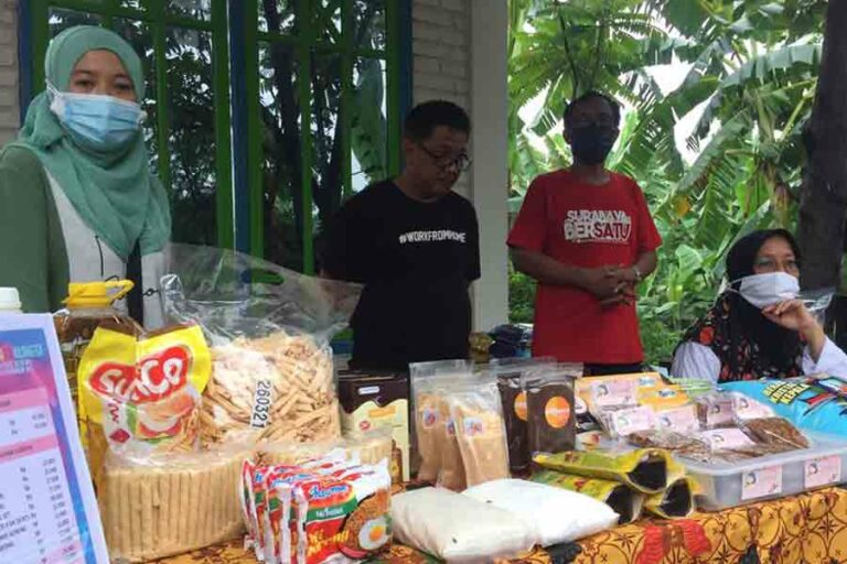 Kementerian Perdagangan Dorong Transformasi SDM UMKM Menuju Indonesia Emas 2045 Ilsutrasi pelaku UMKM (foto: Hendro D. Laksono, pilar.id)