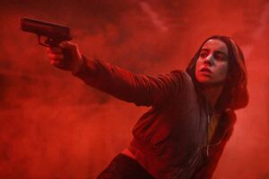 Sinopsis Furies (2024), Serial Kelam Wanita Muda yang Memburu Pembunuh Ayahnya Aksi Lina El Arabi dalam serial Furies (2024) (foto: Dok Netflix)