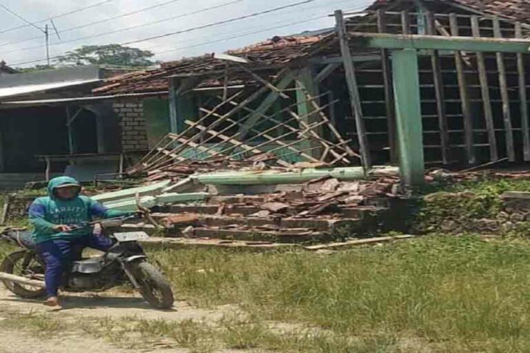 Gempa di Tuban Rusak Dua Bangunan di Kecamatan Soko dan Parengan (foto: Dok Humas Tuban)