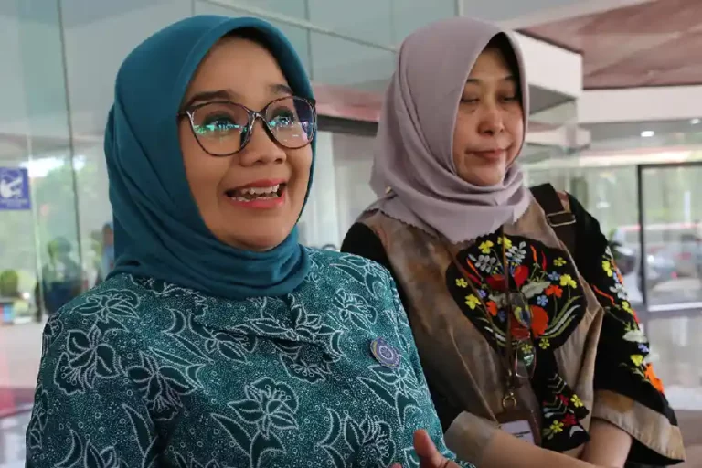 Pemkot Surabaya dan Bunda PAUD Terus Tingkatkan Fasilitas Pendidikan Anak Usia Dini Ketua Bunda PAUD Kota Surabaya, Rini Indriyani