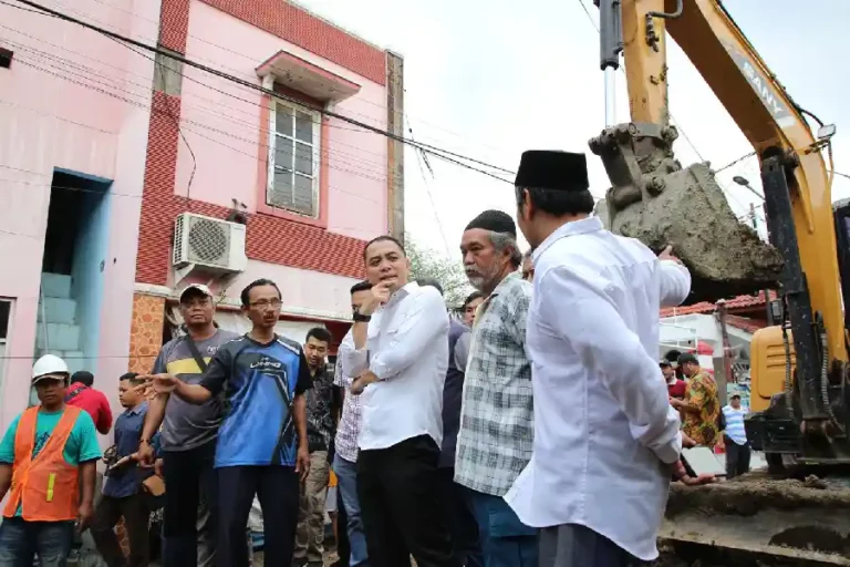 Pengerjaan Box Culvert di Dukuh Kupang Sebabkan Banjir, Wali Kota Eri Cahyadi Minta Maaf
