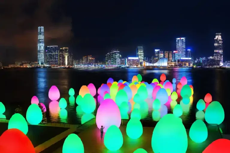 Hong Kong Perkuat Citra Destinasi Wisata Ramah Muslim bagi Wisatawan Indonesia Eksebisi Art@Harbour 2024 di Hongkong (foto: istimewa)