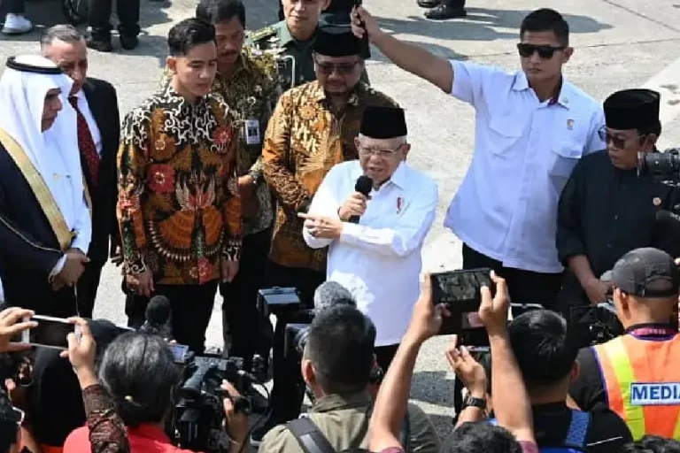 Wapres Harapkan Pemerintah Arab Saudi Perluas Layanan Fast Track Haji di Indonesia