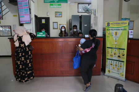 Lindungi Anak, Dinkes Surabaya Lakukan Skrining Hipotiroid Kongenital pada Bayi Baru Lahir Layanan kesehatan di Surabaya