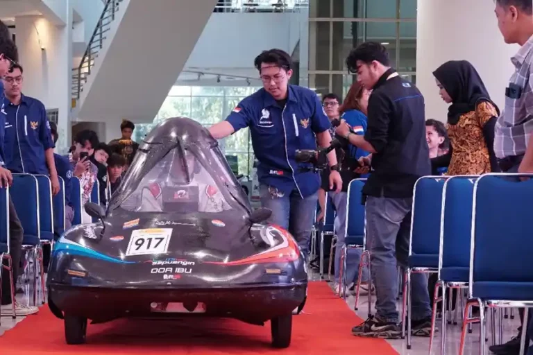 Pertahankan Predikat Juara, Tim Sapuangin ITS Luncurkan Mobil Baru untuk SEM 2024 Tim Sapuangin ITS akan mengikuti kompetisi kategori Off Track dan On Track