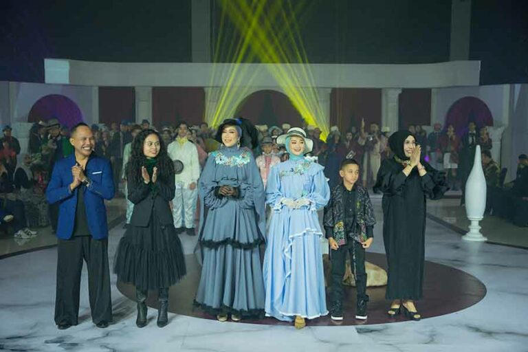 VOI Fashion Day 2024 Victorian Splendor Digelar Meriah di Malang Creative Center