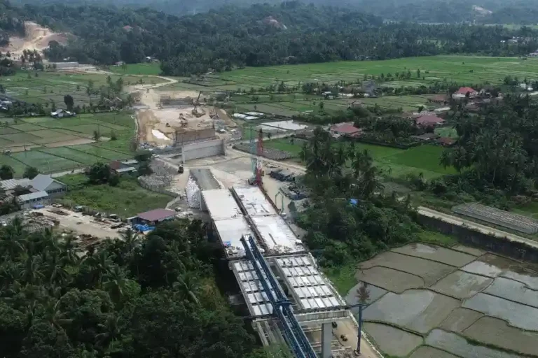 Dua Ruas Jalan Tol Trans Sumatera Segera Rampung, Konektivitas Sumatra Makin Lancar Jalan Tol Trans Sumatera