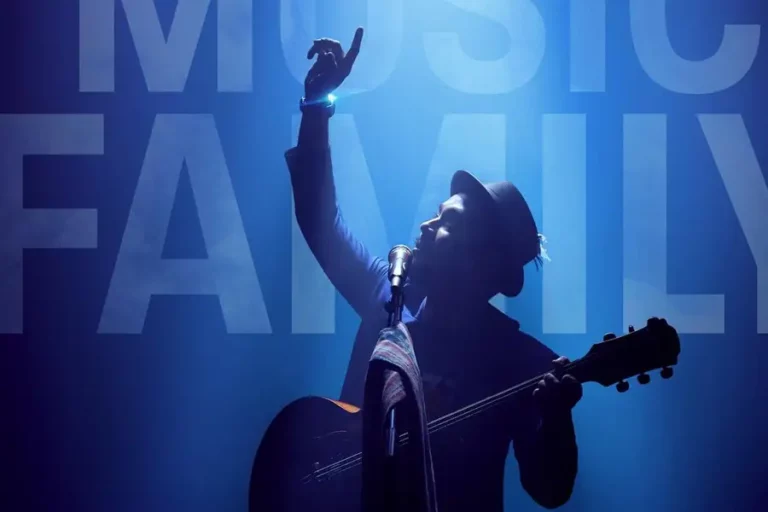 Jadi Film Pilihan di Netflix, Ini Sinopsis Glenn Fredly The Movie (2024) Marthino Lio dalam Glenn Fredly: The Movie (2024)