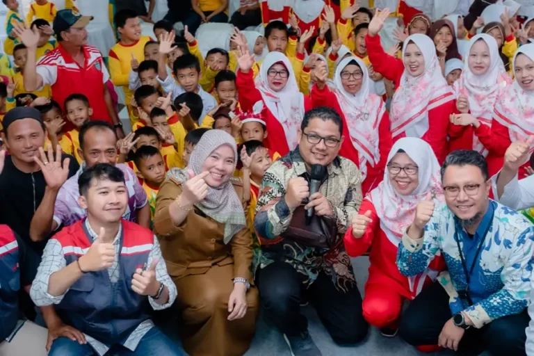 HKA dan Hutama Karya Optimalkan Program TJSL dengan Pavingisasi Sekolah Dasar di Ogan Ilir