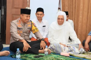 Kapolres Kediri Kota Silaturahmi ke Ponpes Al Falah, Doa Bersama Jelang Pilkada 2024