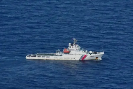 Bakamla RI Usir Kapal China Coast Guard dari Laut Natuna Utara Kapal China Coast Guard (CCG) 5402 yang diusir dari di Laut Natuna Utara