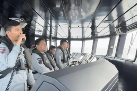 Bakamla RI Halau Kapal China Coast Guard di Laut Natuna Utara