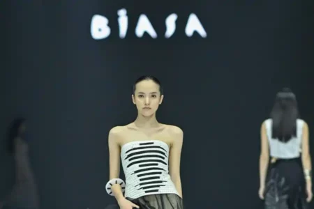 BIASA Rayakan 30 Tahun Berkarya di Jakarta Fashion Week 2025 dengan Koleksi Rhapsody The Rhapsody Collection dari Biasa