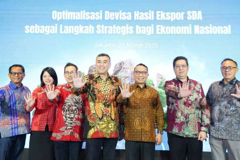CIMB Niaga Dukung Optimalisasi Devisa Hasil Ekspor dengan Solusi Keuangan untuk Eksportir CIMB Niaga Hadirkan Solusi Optimalisasi DHE SDA bagi Eksportir