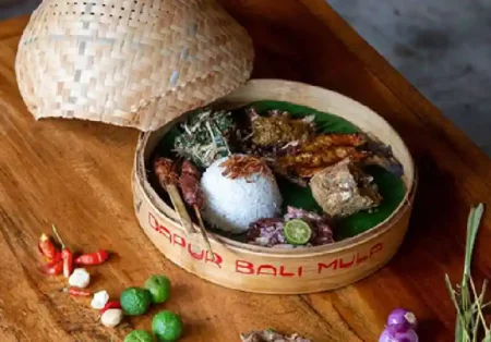 Ubud Food Festival 2025 Usung Tema Heritage, Rayakan 10 Tahun Kuliner Nusantara Ekspedisi kuliner unik ke Buleleng, salah satu hidden gem di Bali. Aktivitas ini melengkapi tahun ke-10, Ubud Food Festival (foto: Ubud Food Festival)