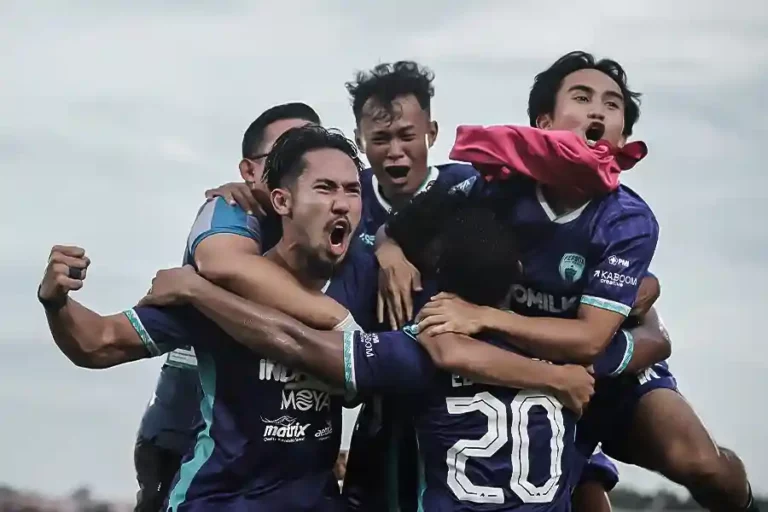 PSM Makassar vs Persita: Duel Penutup Liga 1, Pendekar Cisadane Bidik Hasil Positif di Parepare Persita ketika berhadapan dengan Persib di pekan ke-33 BRI Liga 1 2024/25 di Stadion Indomilk Arena, Tangerang (foto: Dok Persita Tangerang)
