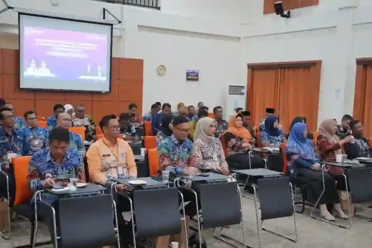 BPSDM Kaltim Latih 144 Lurah se-Kaltim, Dorong Layanan Publik Lebih Profesional BPSDM Kaltim latih 144 lurah se-Kaltim untuk tingkatkan pelayanan publik melalui pelatihan komprehensif berbasis teknologi dan pemberdayaan masyarakat.
