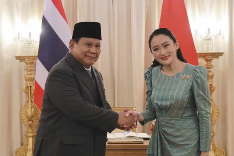 Presiden Prabowo Apresiasi Kerja Sama Indonesia-Thailand Tangani Kasus TPPO Presiden RI Prabowo Subianto saat bertemu Perdana Menteri Thailand, Paetongtarn Shinawatra, di Government House, Bangkok