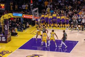 Timberwolves vs Lakers, Rudy Gobert Sukses Bawa Tim Lolos ke Putaran Kedua Playoff NBA Minnesota Timberwolves menang dramatis atas Los Angeles Lakers (foto: Youtube NBA)