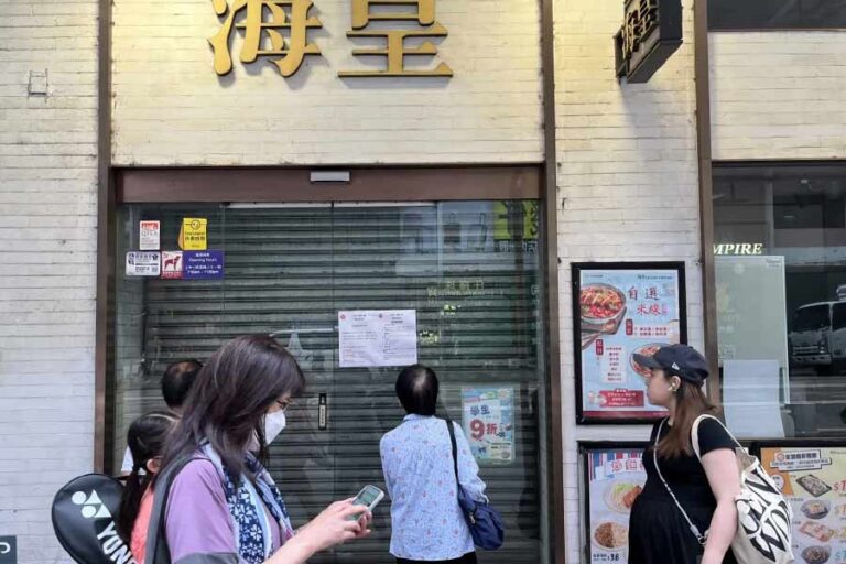 Ocean Empire Tutup Seluruh Gerai Setelah 33 Tahun Beroperasi di Hong Kong Ocean Empire tutup semua gerai di Hong Kong setelah 33 tahun beroperasi akibat kondisi keuangan memburuk dan tekanan bisnis yang makin berat.