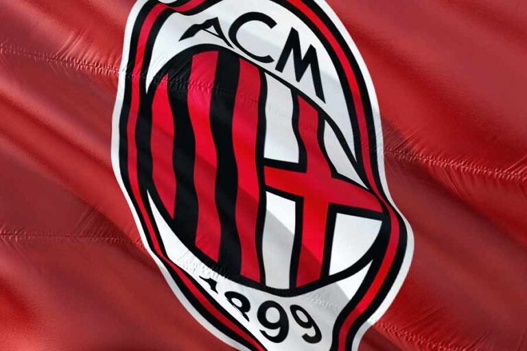 Gol Krusial Gimenez dan Pulisic, Comeback Gemilang AC Milan Setelah Tertinggal dari Bologna AC Milan
