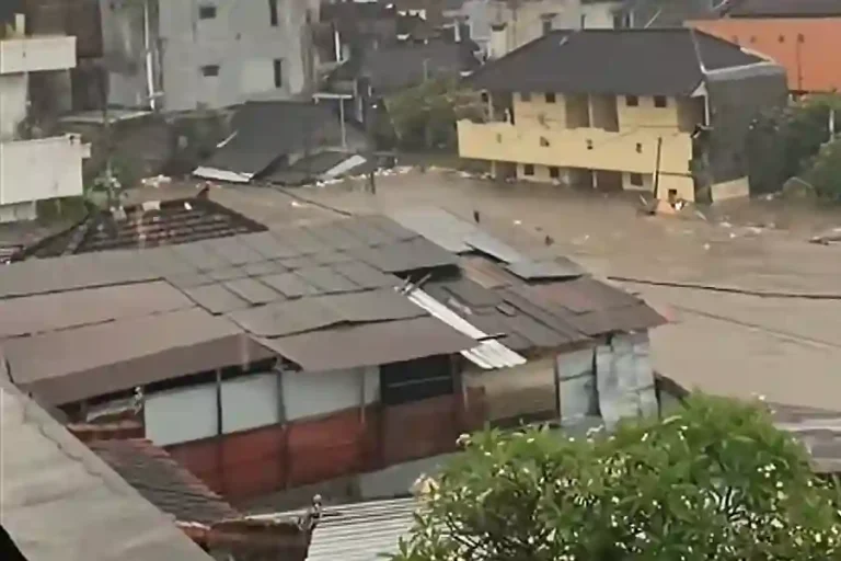 Listrik Bali Pulih Pasca Banjir dan Longsor, Lebih dari 90 Ribu Pelanggan Kembali Menikmati Terang Banjir di Bali