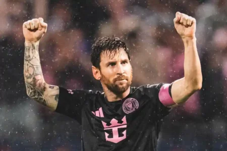 Lionel Messi Beri Tanggapan Emosional pada Keputusan Jordi Alba yang Bakal Pensiun Lionel Messi (sumber foto: facebook @InterMiamiCF)