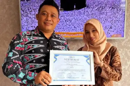 Mahasiswa UIN Syekh Wasil Kediri Raih Juara 1 Nasional Lomba Business Plan GENBI 2025 Mahasiswa UIN Syekh Wasil Kediri meraih Juara 1 Lomba Business Plan Nasional GENBI 2025 berkat inovasi dan kreativitas tim FEBI.